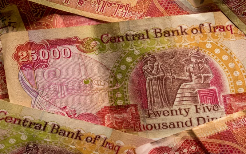 ارتفاع الدينار العراقي يقود بداية الأسبوع أمام الدولار